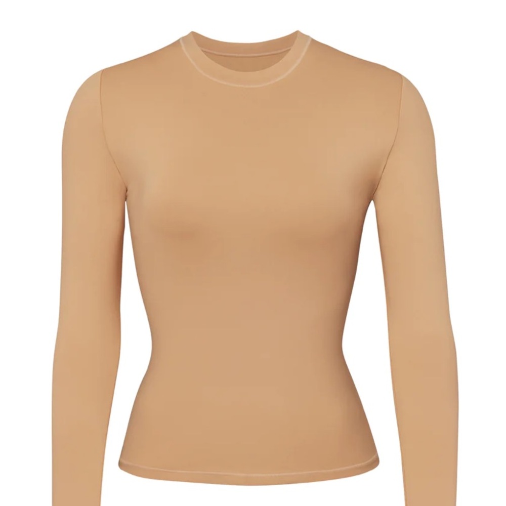 NWT Skims 4X Top